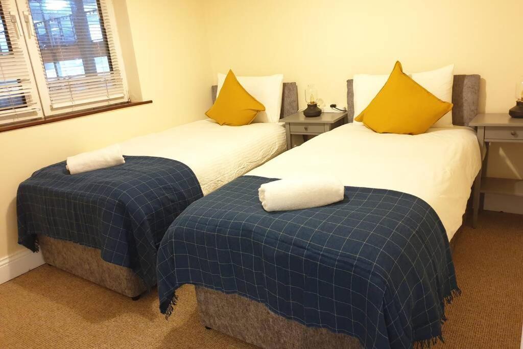 Ferienwohnung Large 3 Bed, Galway City Centre Exterior foto
