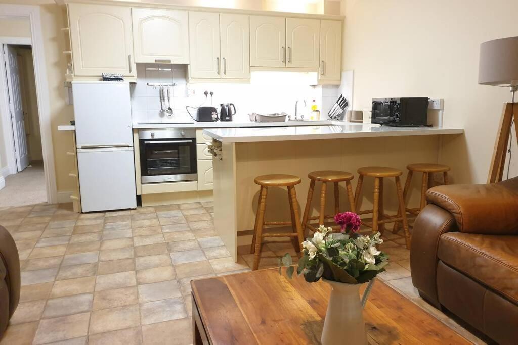 Ferienwohnung Large 3 Bed, Galway City Centre Exterior foto