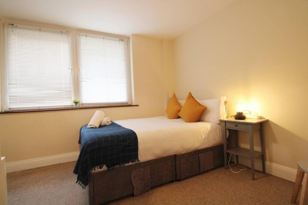 Ferienwohnung Large 3 Bed, Galway City Centre Exterior foto